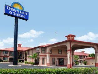 Days Inn & Suites By Wyndham Braunig Lake Elmendorf Chambre photo